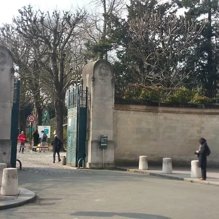 Parisian Lifestyle Paryż